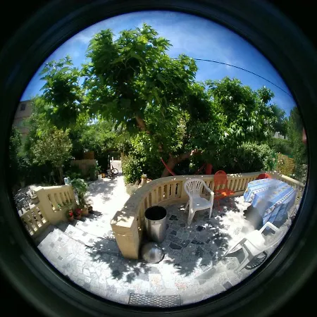 Goclands Tiny Cool Coliving Coworking Garden Хостел *